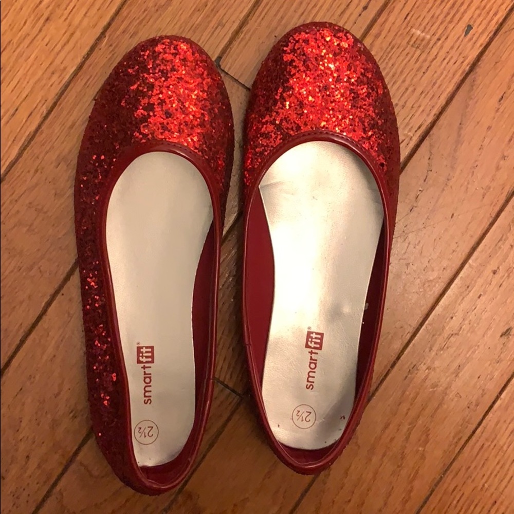 Girls flat shoes size 2.5 brand new never worn